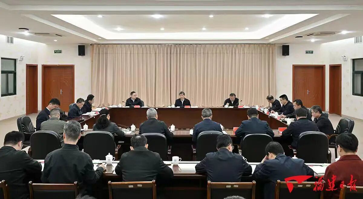 周祖翼在民办高校调研并召开座谈会